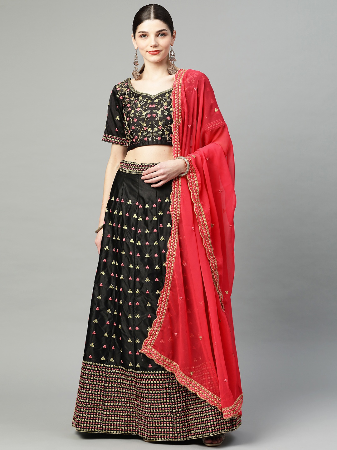 

Readiprint Fashions Black Semi-Stitched Lehenga & Unstitched Blouse with Dupatta