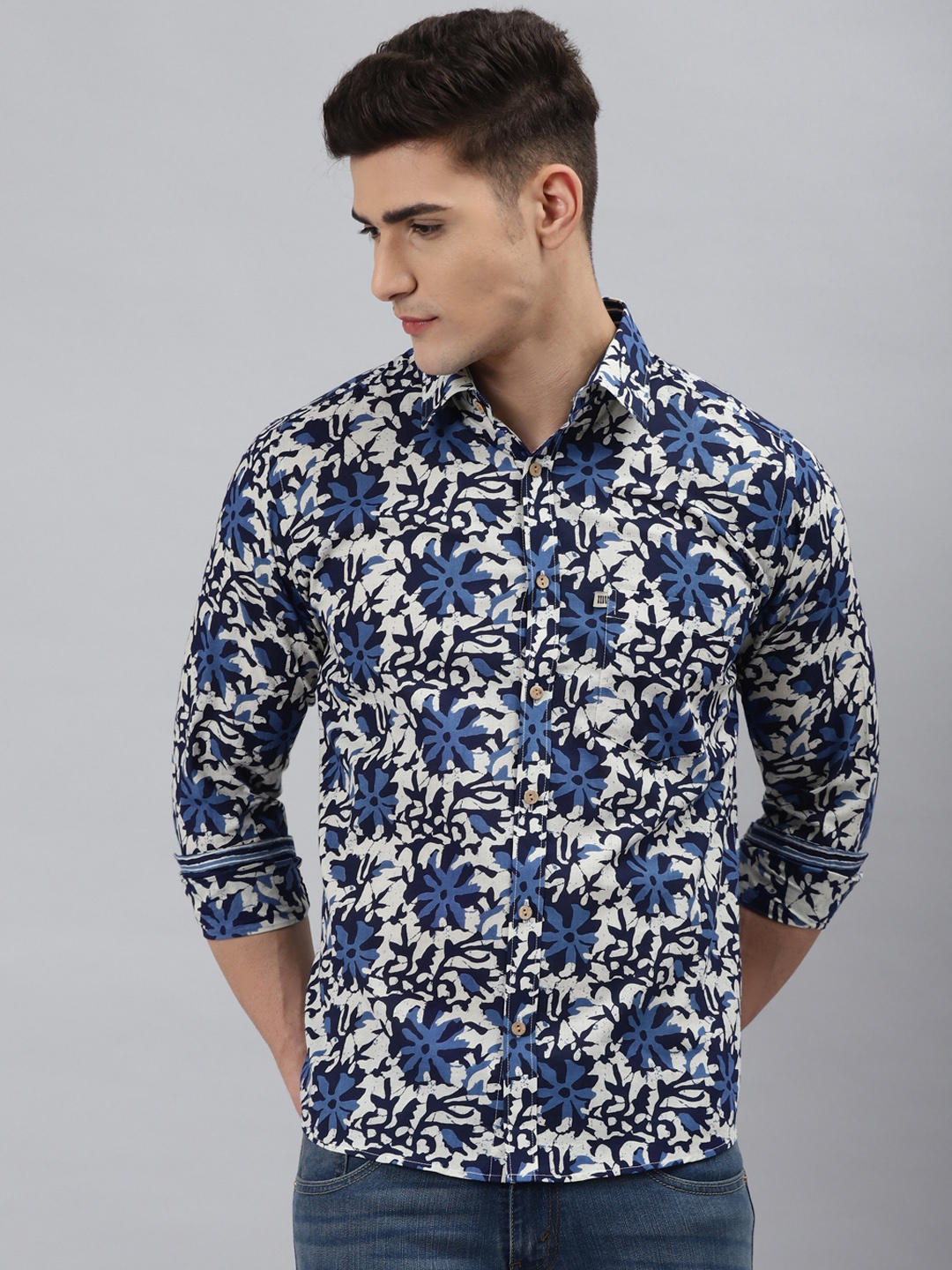 

Readiprint Fashions Men Blue Slim Fit Floral Printed Casual Shirt