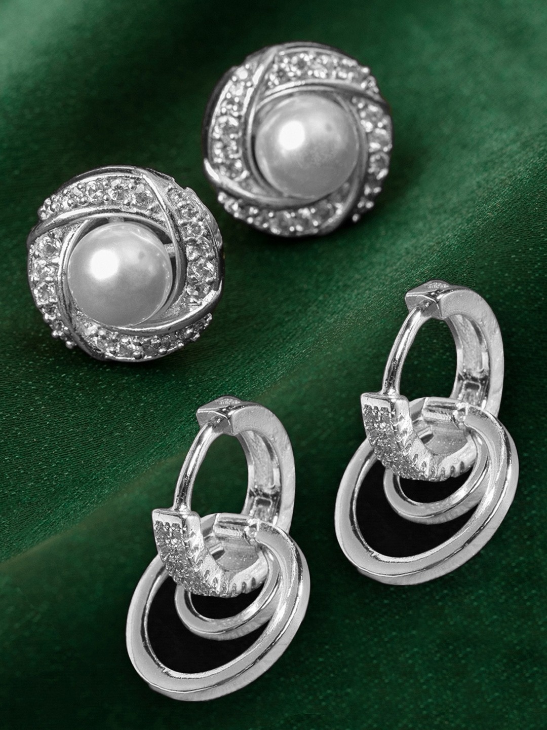 

AMI Set of 2 Silver-Toned & White Circular Studs Earrings