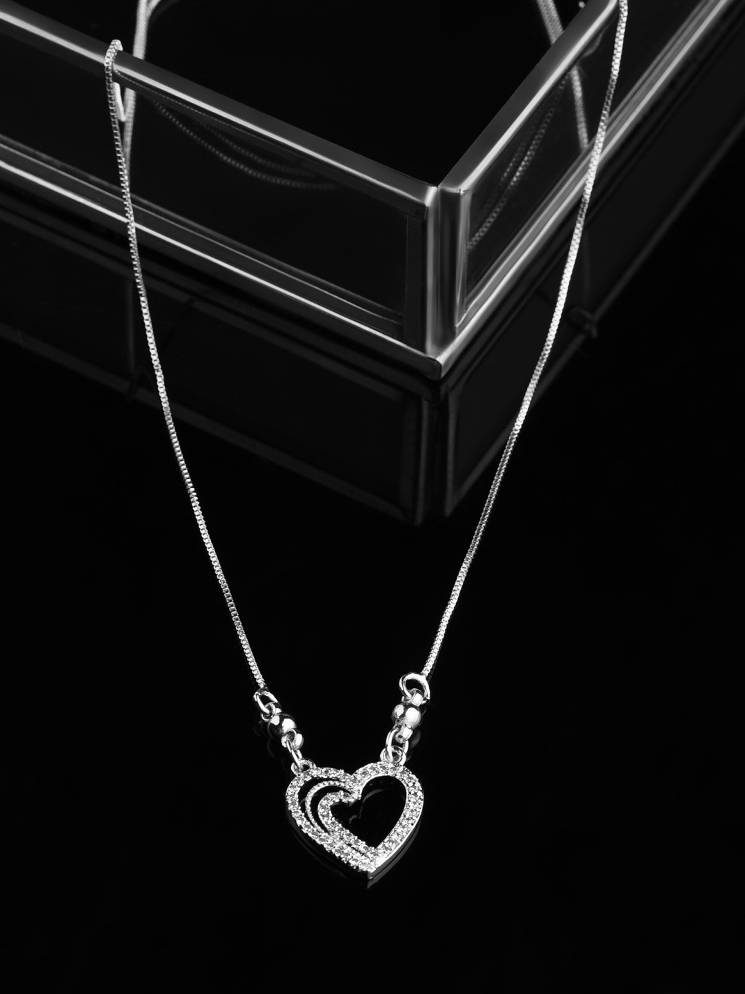 

AMI Silver-Toned Brass Silver-Plated Necklace
