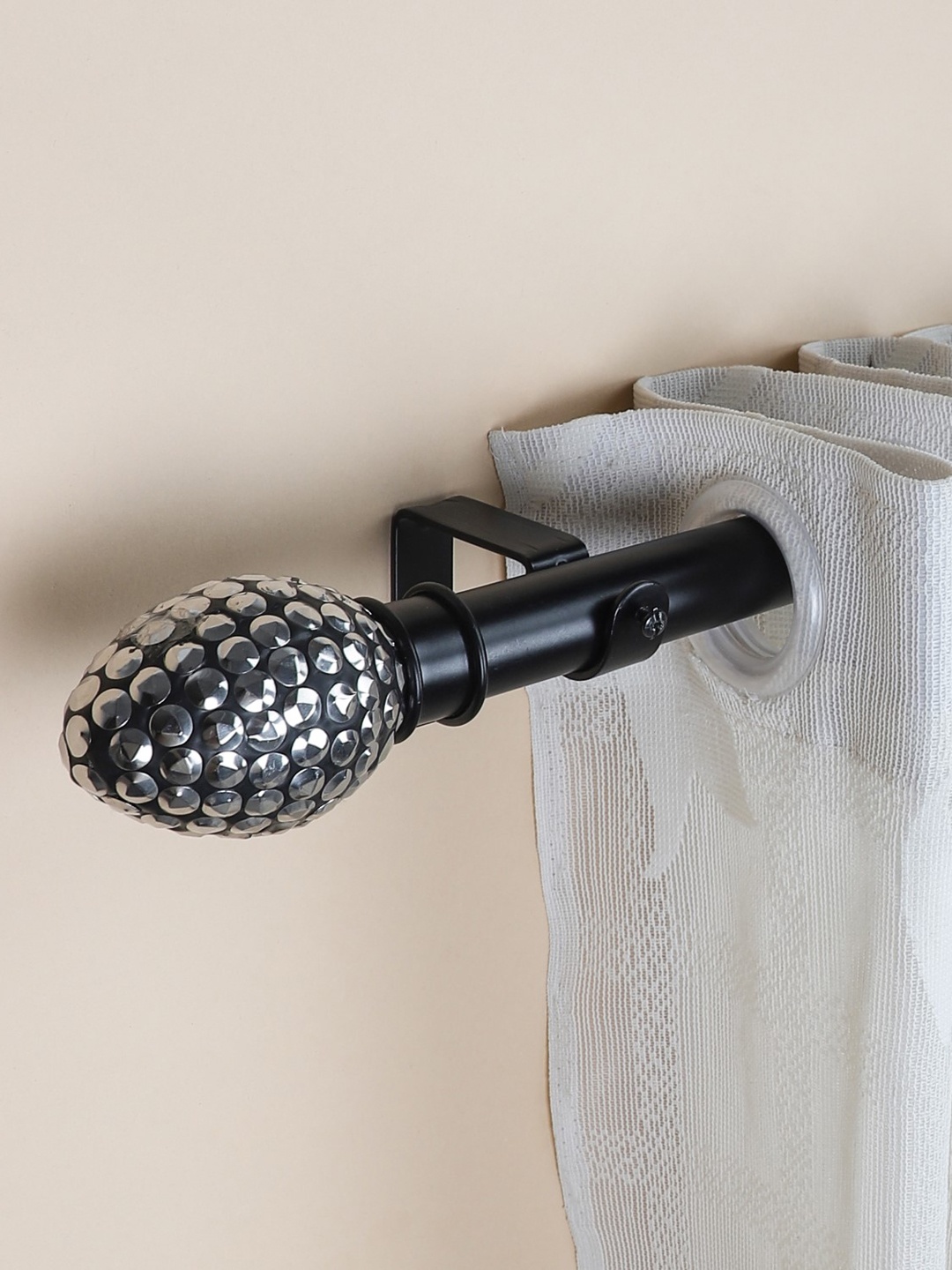 

The Decor Mart Black Extendable Curtain Rod