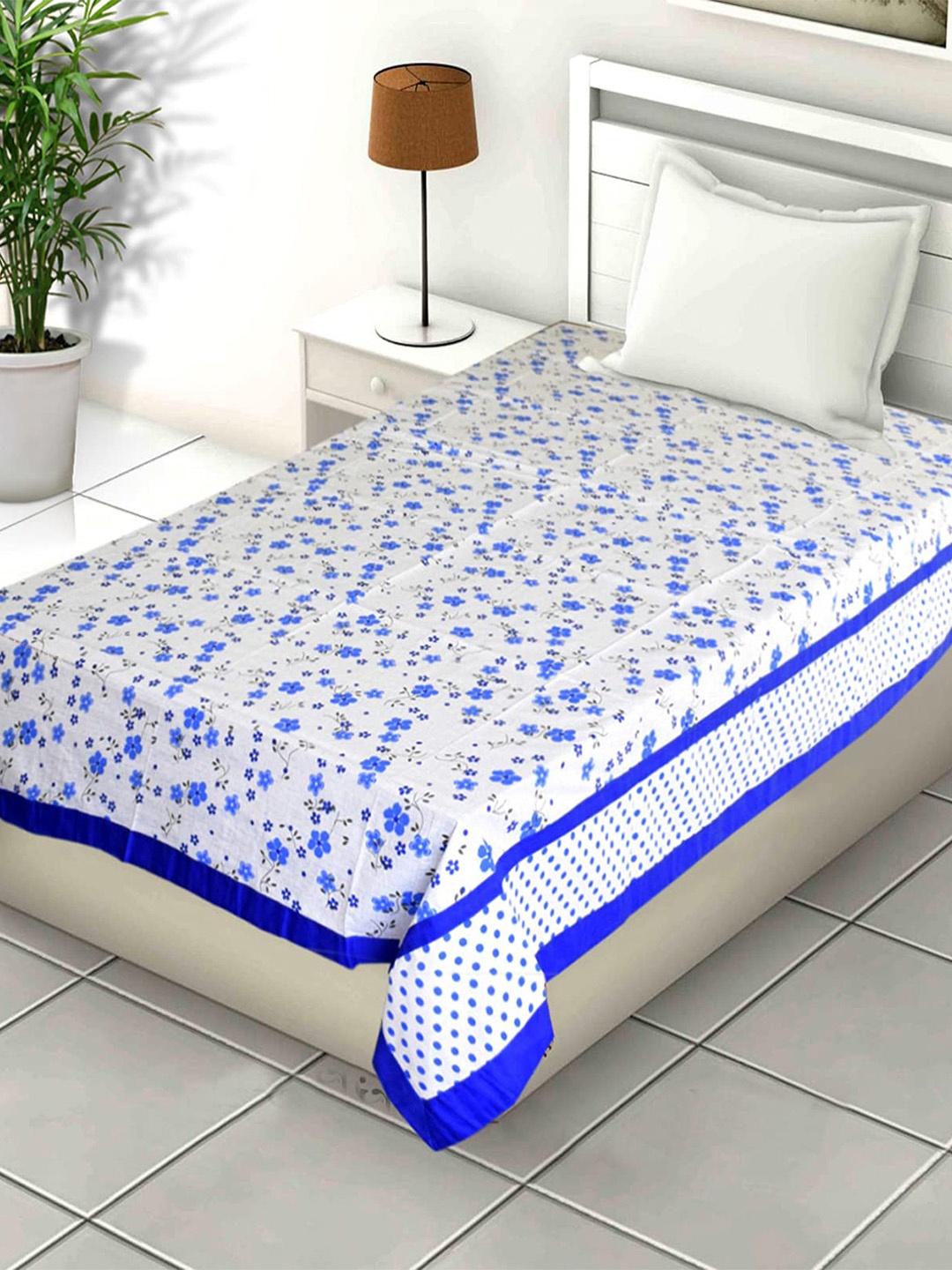

Kuber Industries Blue & White Floral 144 TC Cotton Single Bedsheet