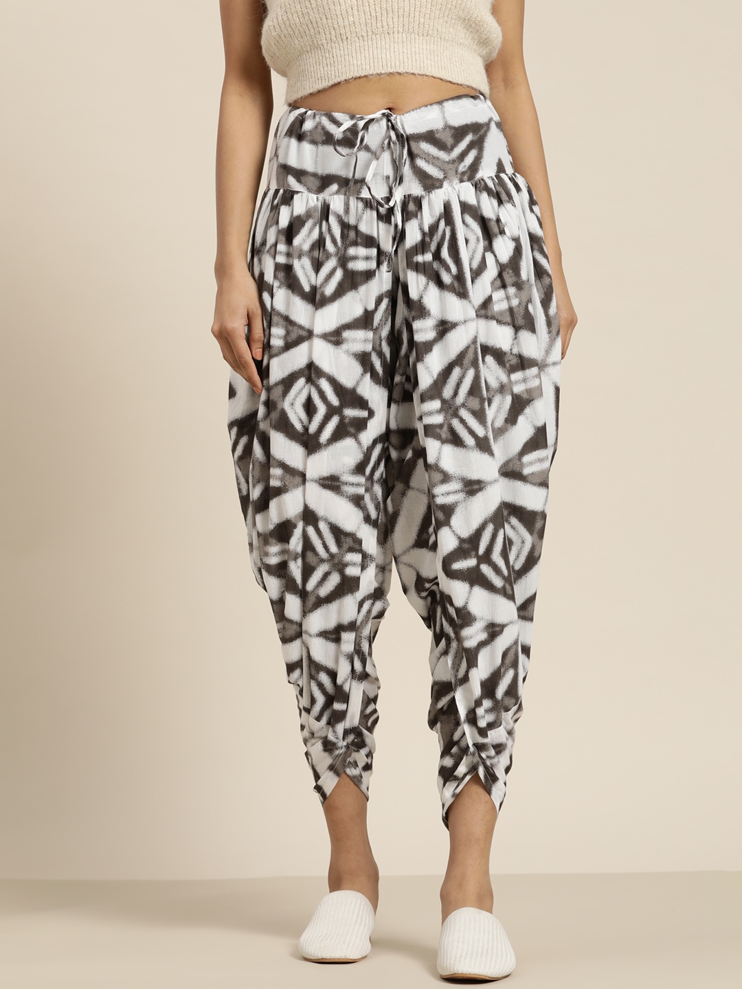 

Sangria Women White & Charcoal Grey Cotton Printed Dhoti Pants