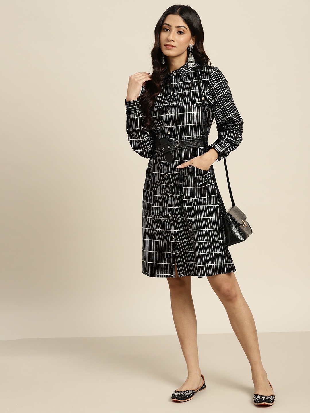 

Sangria Women Black & Silver Checked Shirt Dress