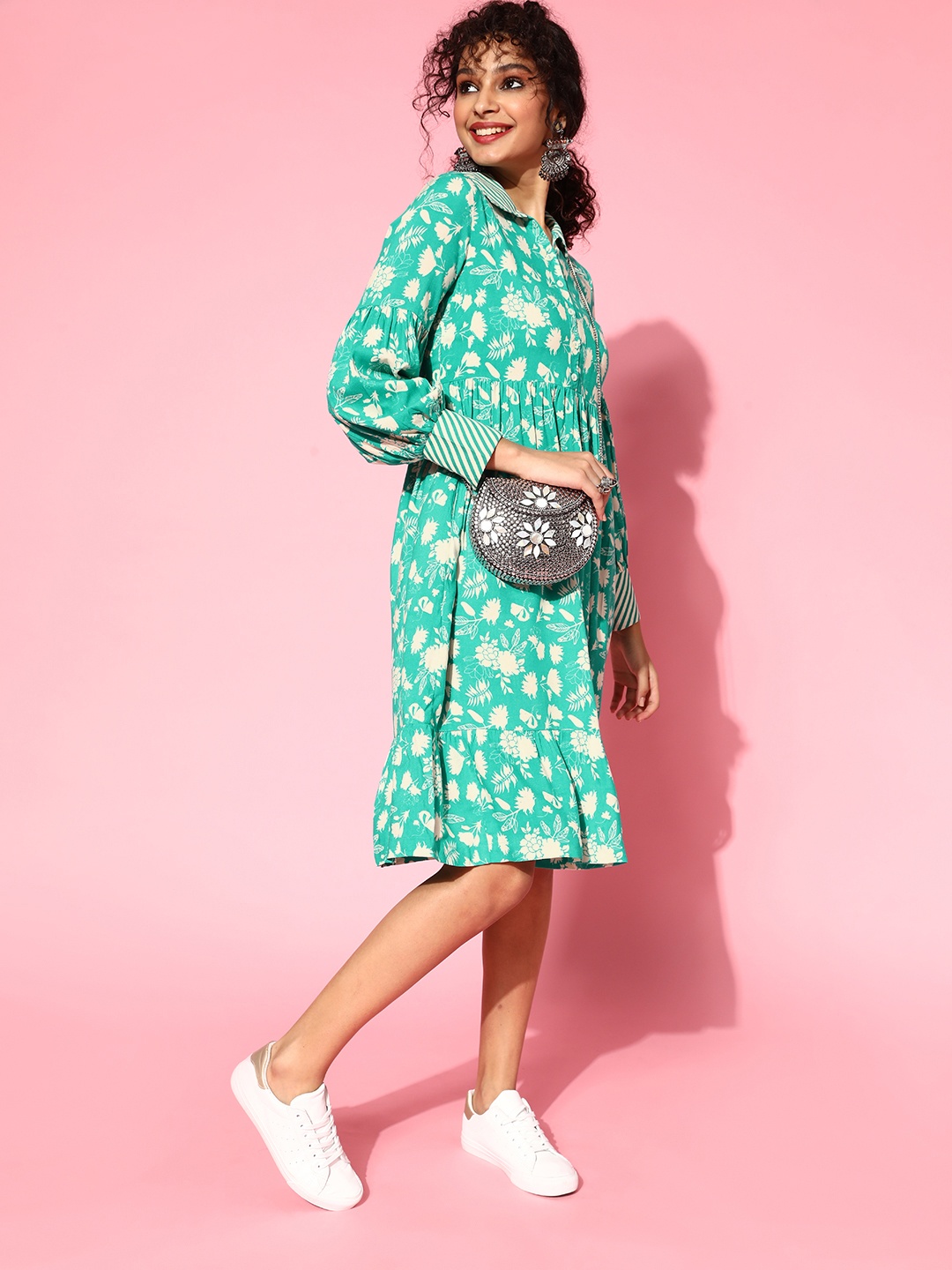 

Sangria Women Chic Green Floral Nuovo Sleeves Dress