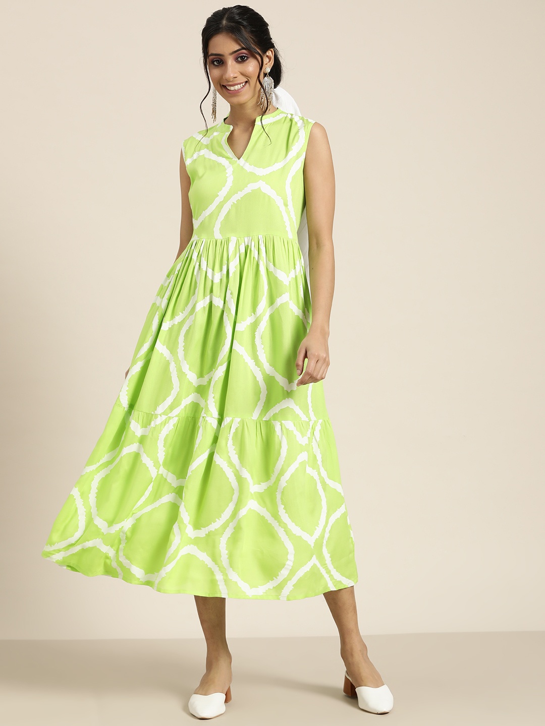 

Sangria Green & White A-Line Midi Dress