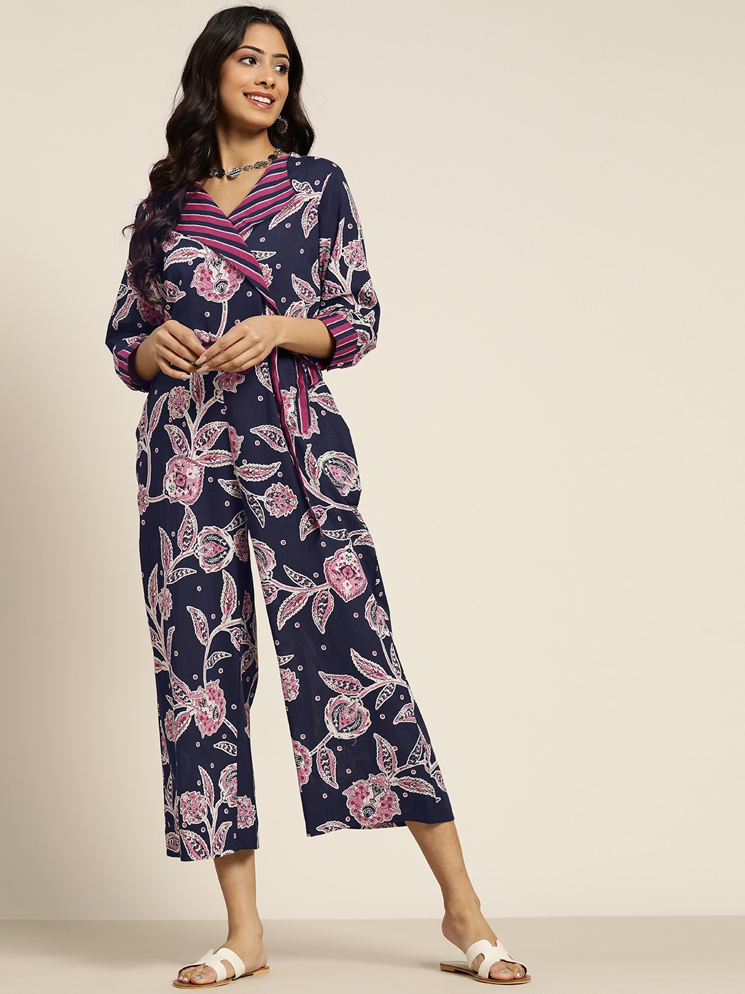 

Sangria Women Navy Blue & Purple Floral Printed Basic Jumpsuit