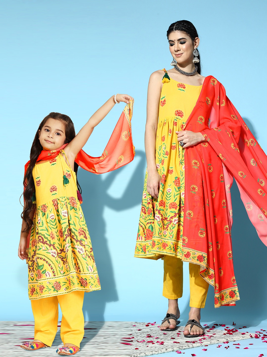 

Sangria Women Yellow & Red Pure Cotton Printed Empire Kurta with Trousers & With Dupatta