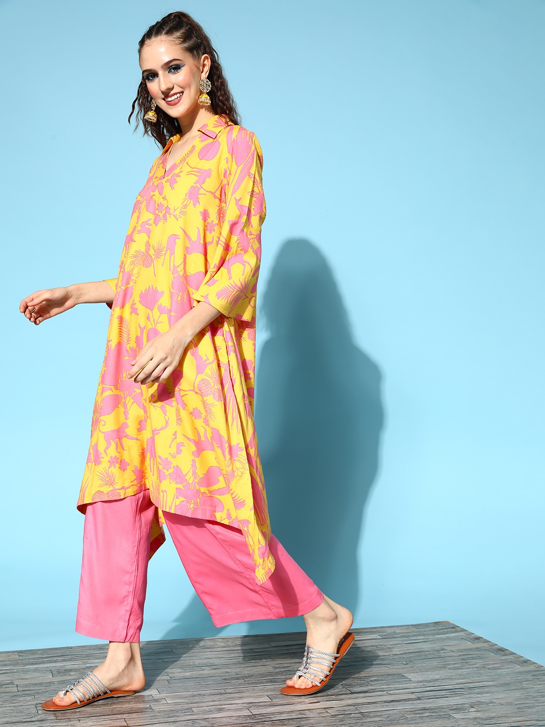 

Sangria Women Floral Viscose Rayon Asymmetric Hemline Kurta Set, Yellow