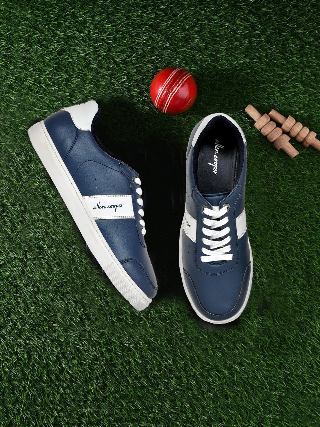 

Allen Cooper Men Blue Colourblocked PU Sneakers