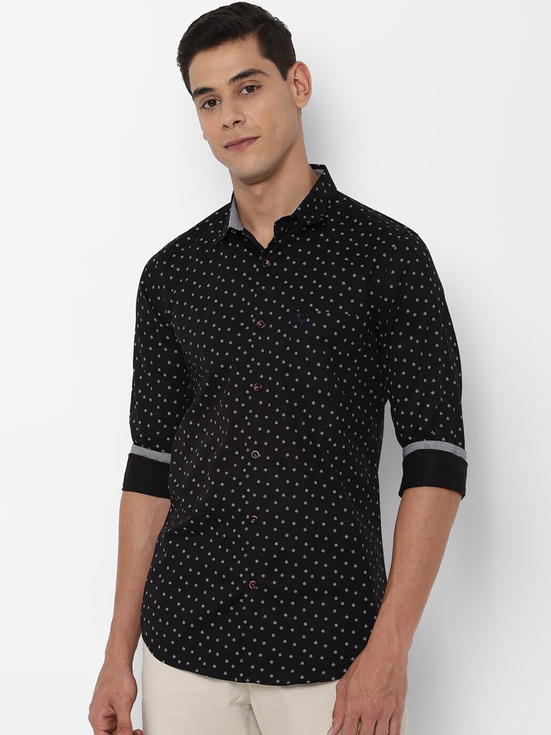

Allen Solly Men Black Slim Fit Printed Casual Shirt