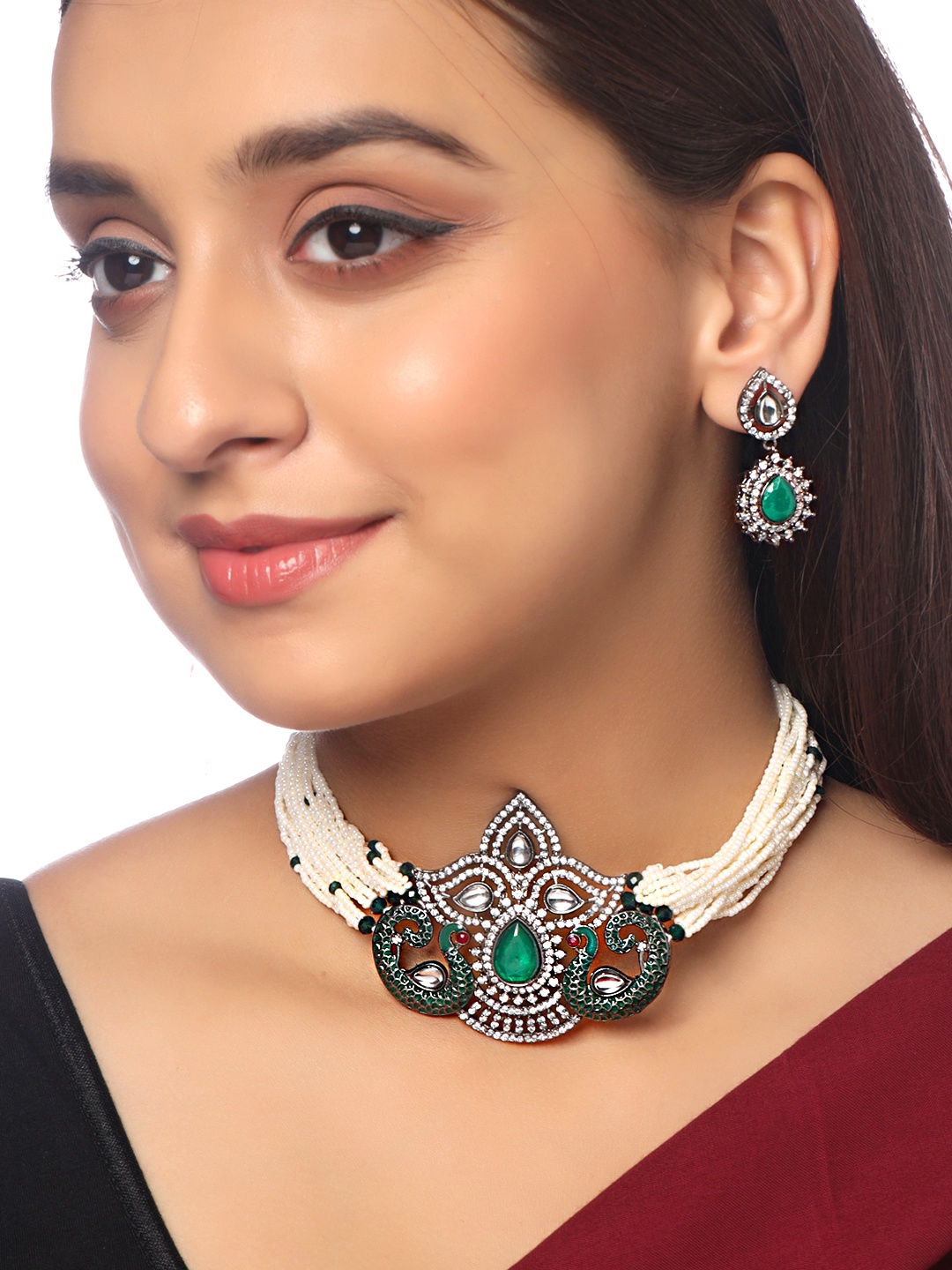

Yellow Chimes Silver-Plated White Kundan-Studded & Pearl Beaded Jewellery Set