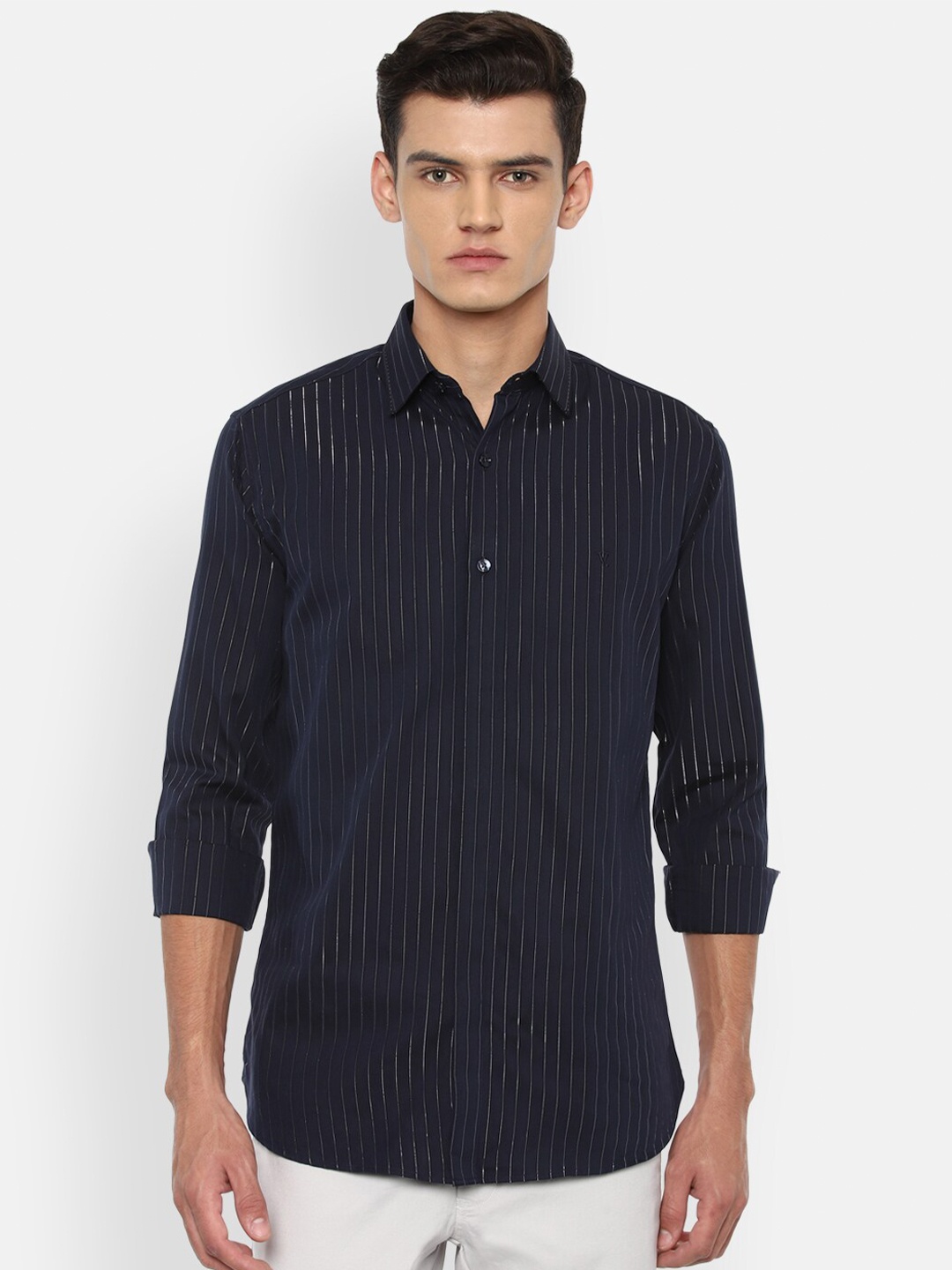 

V Dot Men Navy Blue Slim Fit Striped Semiformal Shirt
