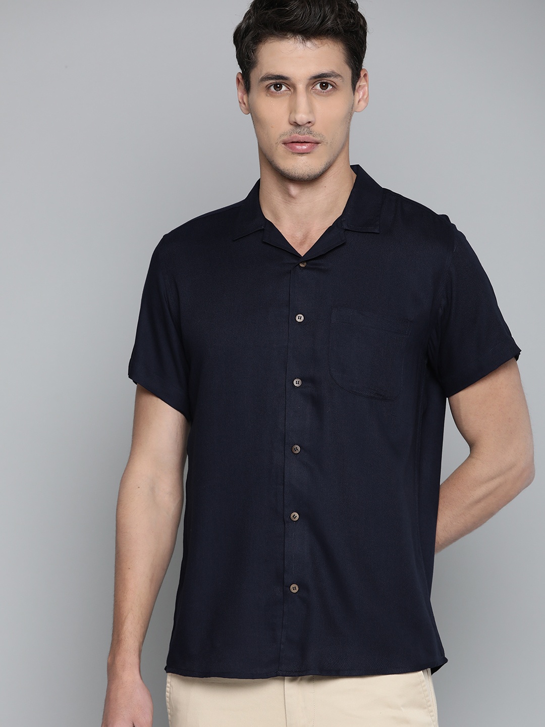 

DENNISON Men Navy Blue Cotton Twill Slim Fit Casual Shirt