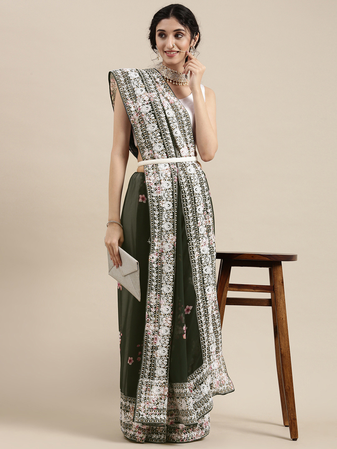 

VASTRANAND Green Floral Embroidered Satin Saree