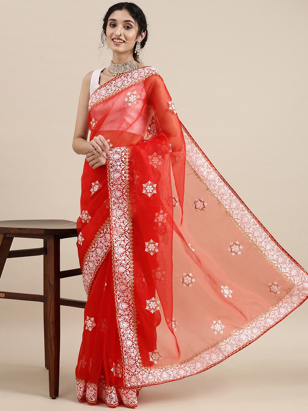 

VASTRANAND Red Ethnic Motifs Embroidered Organza Saree