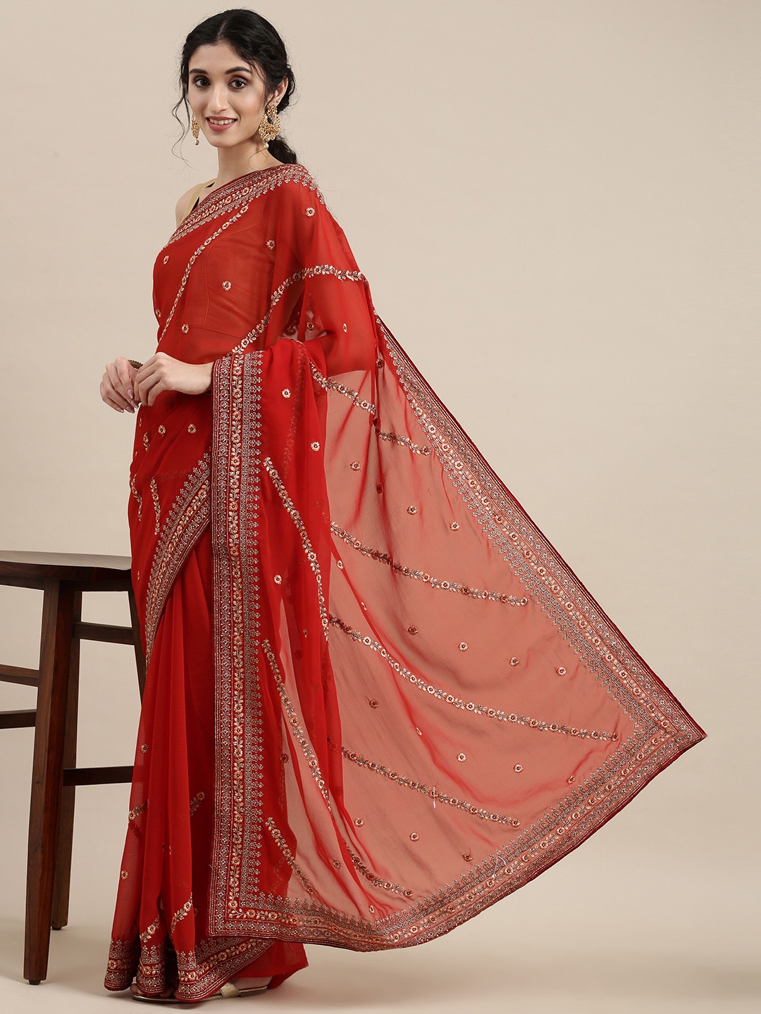 

VASTRANAND Red Floral Embroidered Saree