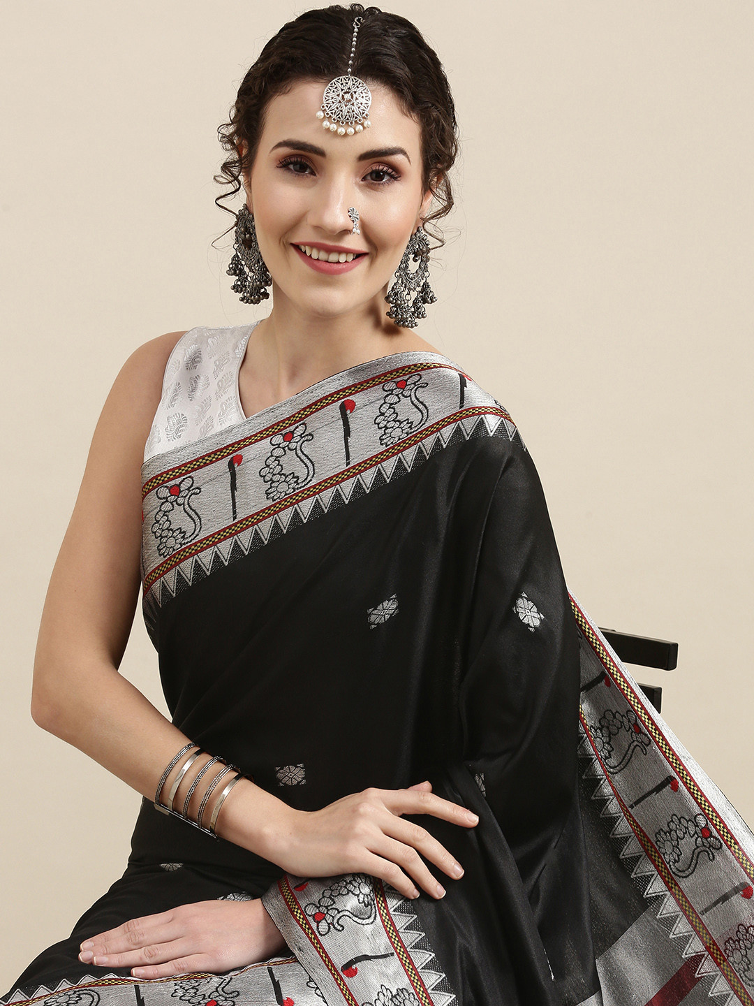

VASTRANAND Black Ethnic Motifs Zari Silk Cotton Paithani Saree