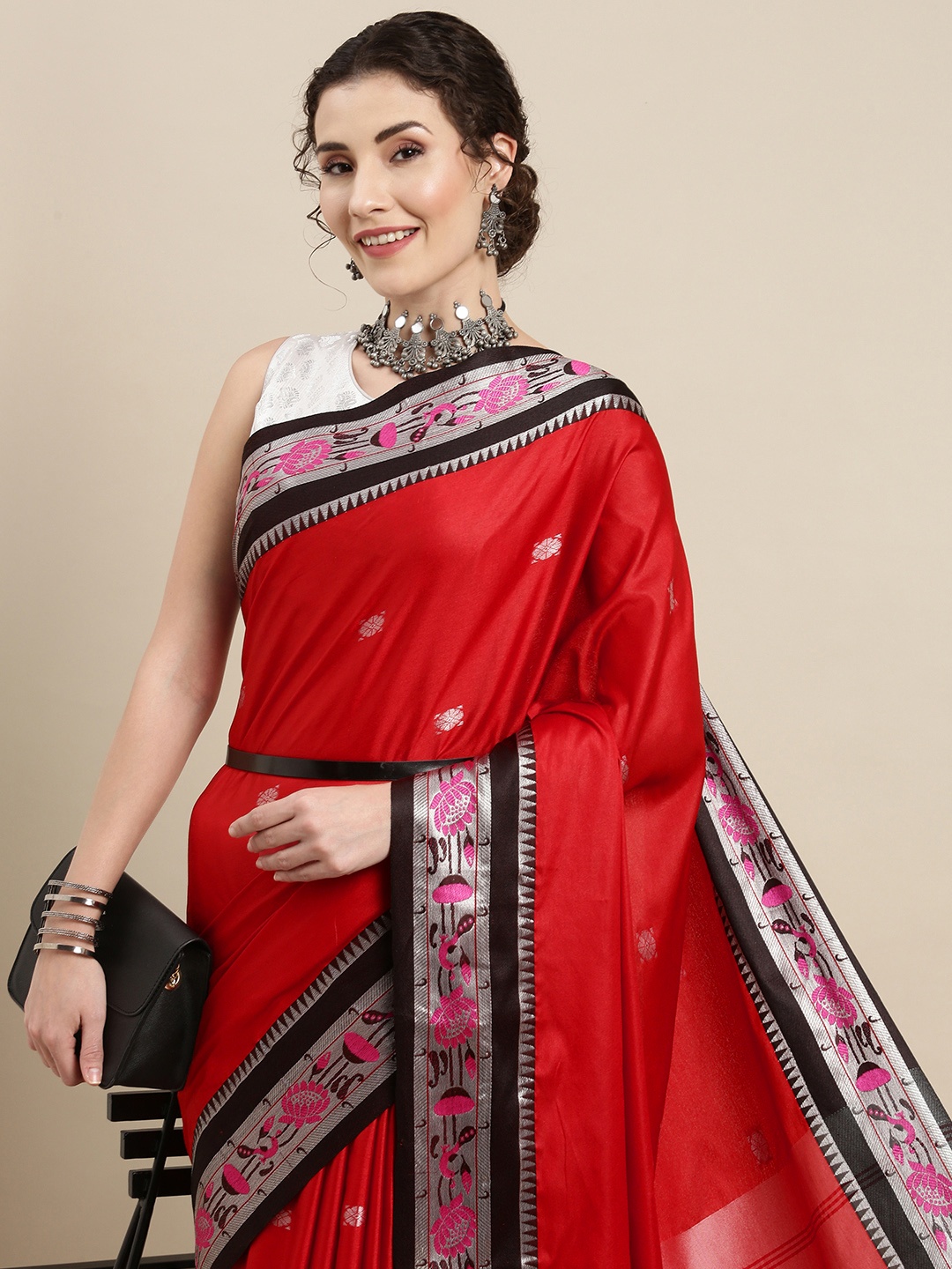 

VASTRANAND Red Zari Silk Cotton Paithani Saree