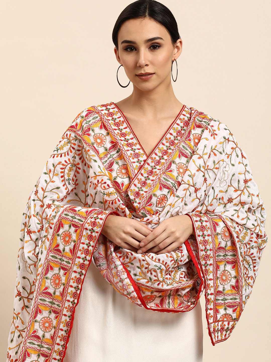 

VASTRANAND White & Red Ethnic Motifs Embroidered Dupatta
