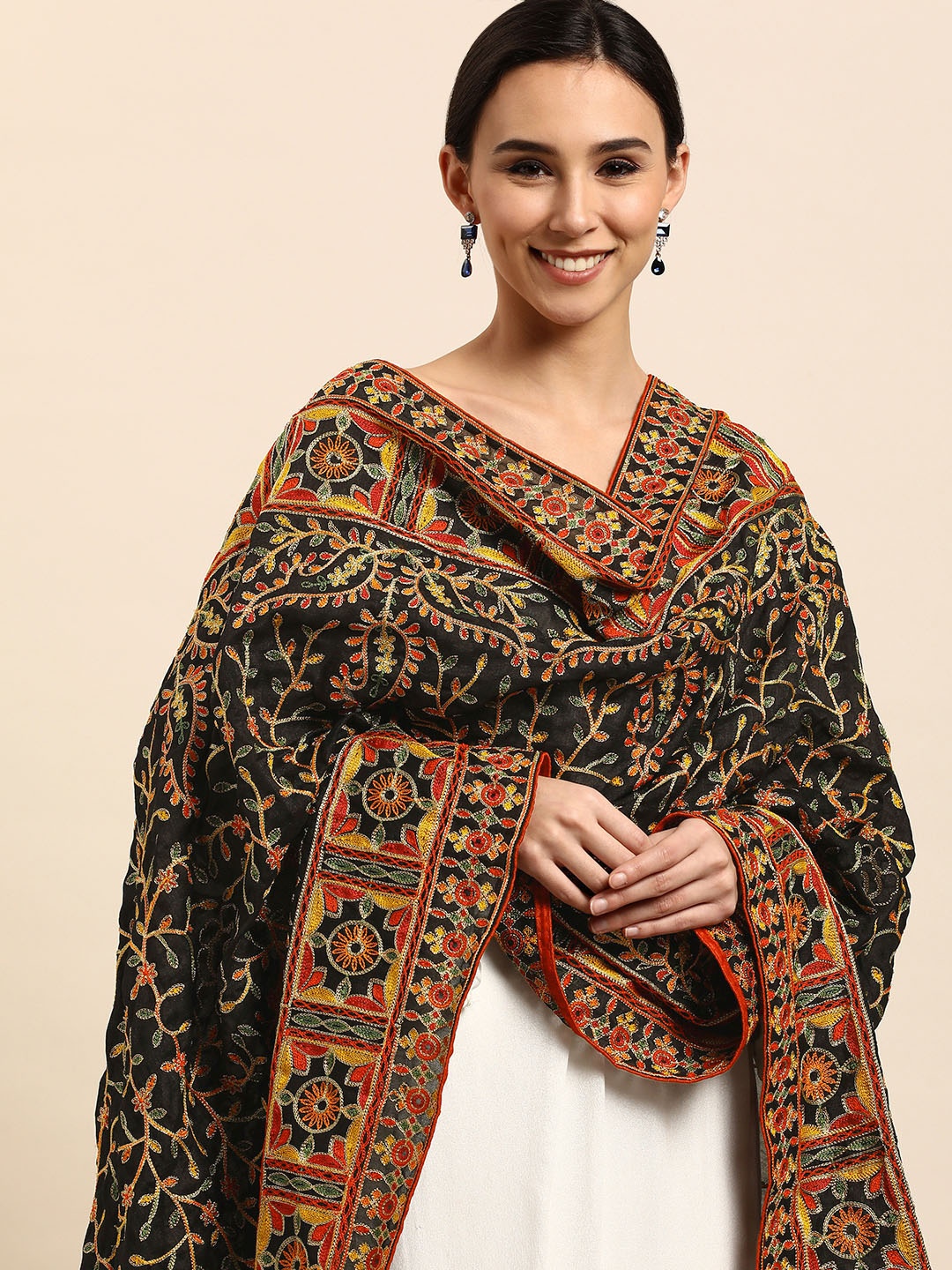 

VASTRANAND Black & Yellow Ethnic Motifs Embroidered Dupatta