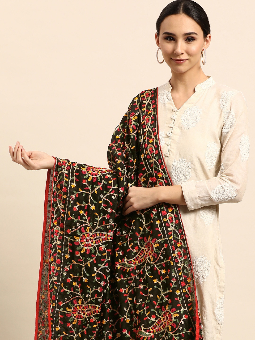 

VASTRANAND Black & Pink Ethnic Motifs Embroidered Dupatta