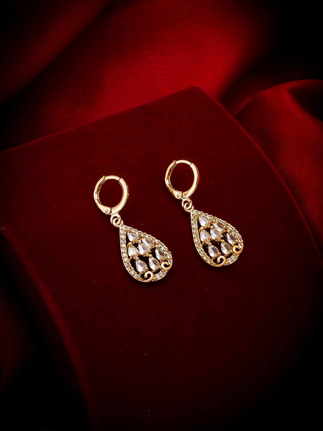 

aadita Gold-Toned Geometric Drop Earrings