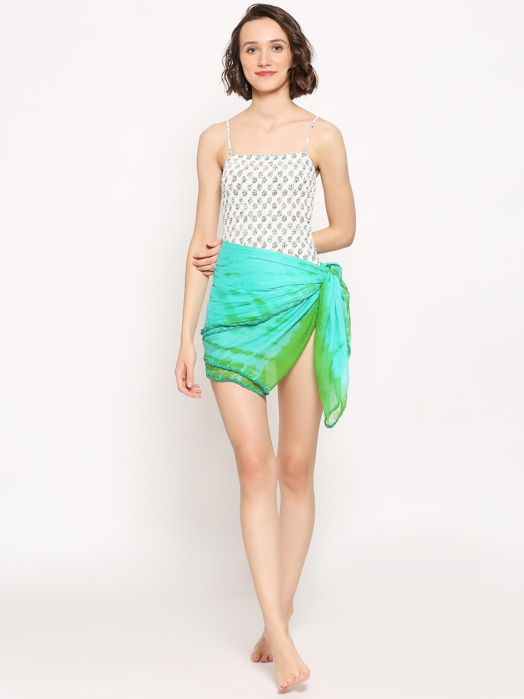 

Dupatta Bazaar Women Green Printed Sarong
