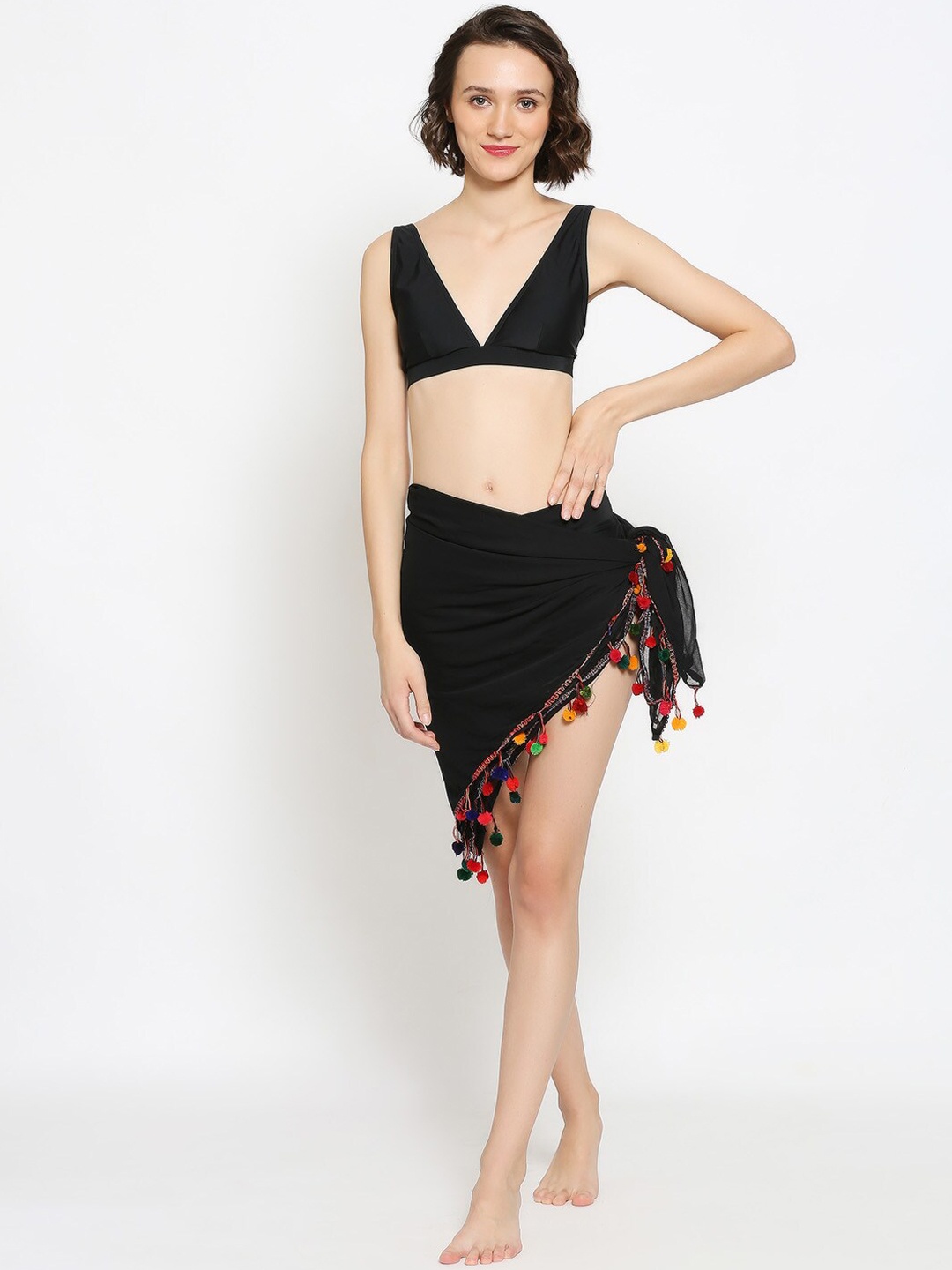 

Dupatta Bazaar Women Black Solid Sarong