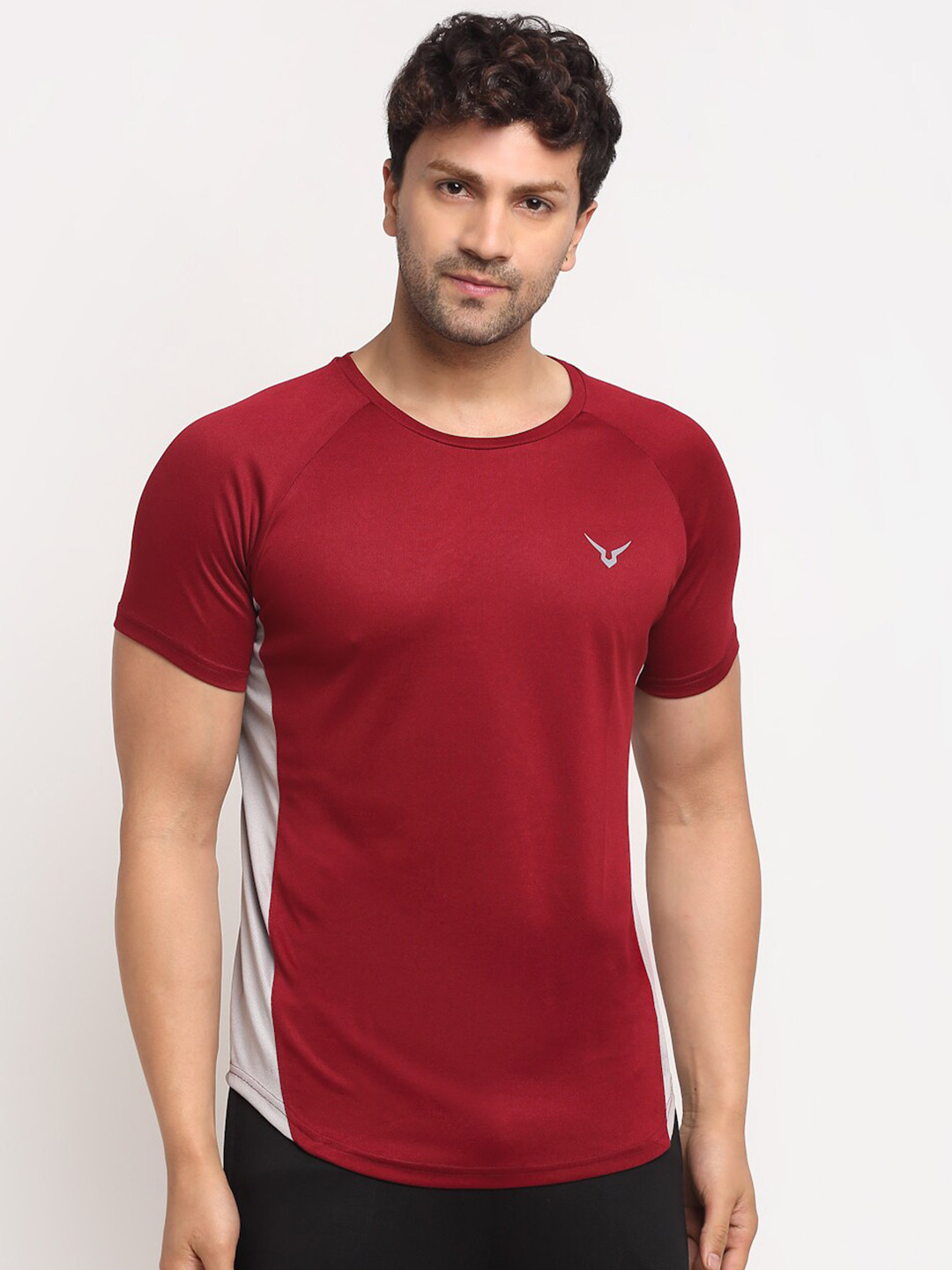 

Invincible Men Burgundy & Grey Colourblocked Slim Fit Training or Gym T-shirt