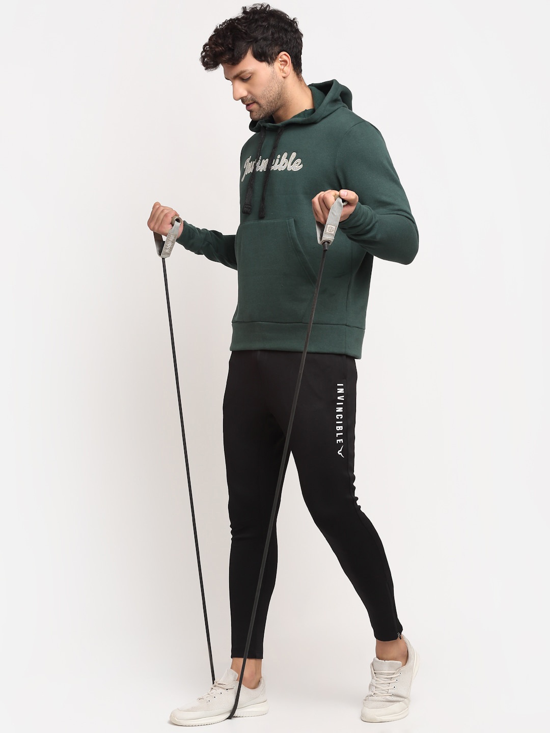 

Invincible Men Bold Track Pants, Black