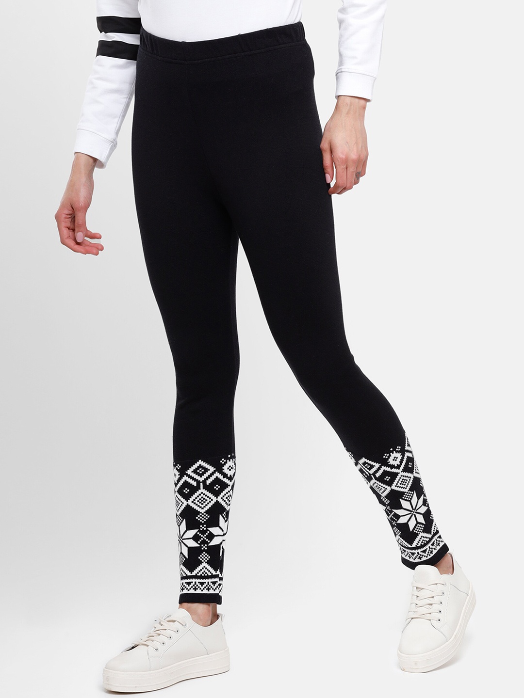 

De Moza Women Black Self-Design Hem Jaquard Ankle Length Leggings
