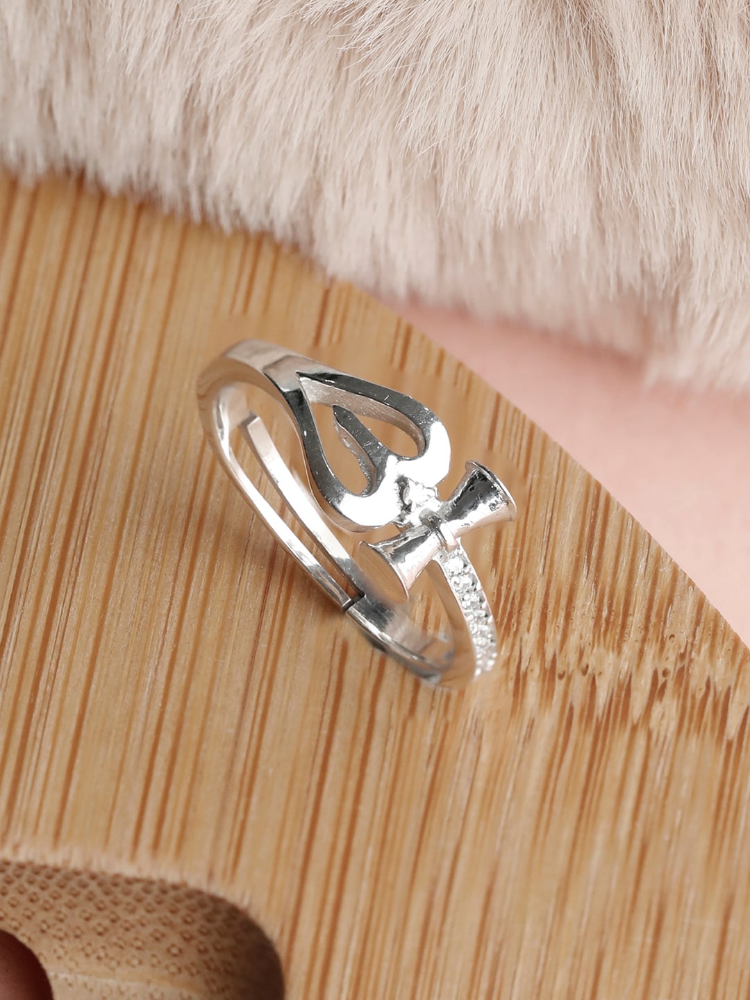 

SHEER by Priyaasi Silver-Plated 92.5 Sterling Silver Finger Ring