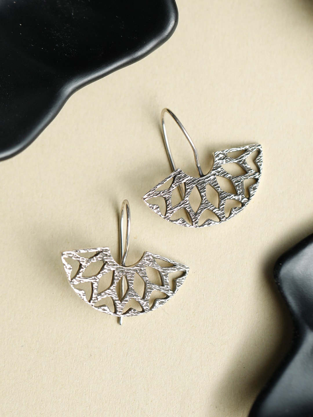 

SHEER by Priyaasi Silver-Toned Oxidised 92.5 Sterling Silver Crescent Drop Earrings