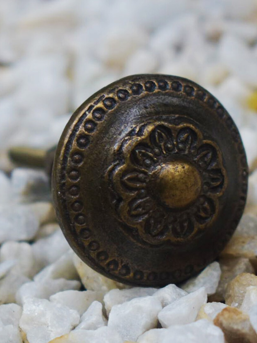 

The Decor Mart Set Of 4 Copper-Coloured Antique Brass Metal Decorative Knobs