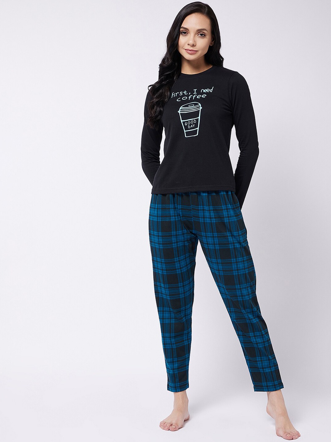 

Vvoguish Women Black & Blue Printed Night Suit