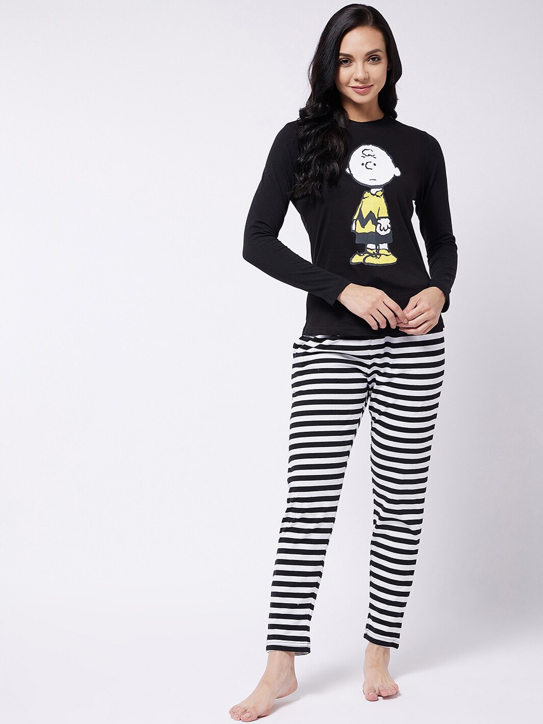 

Vvoguish Women Black and White Color Graphic Printed Night Suit