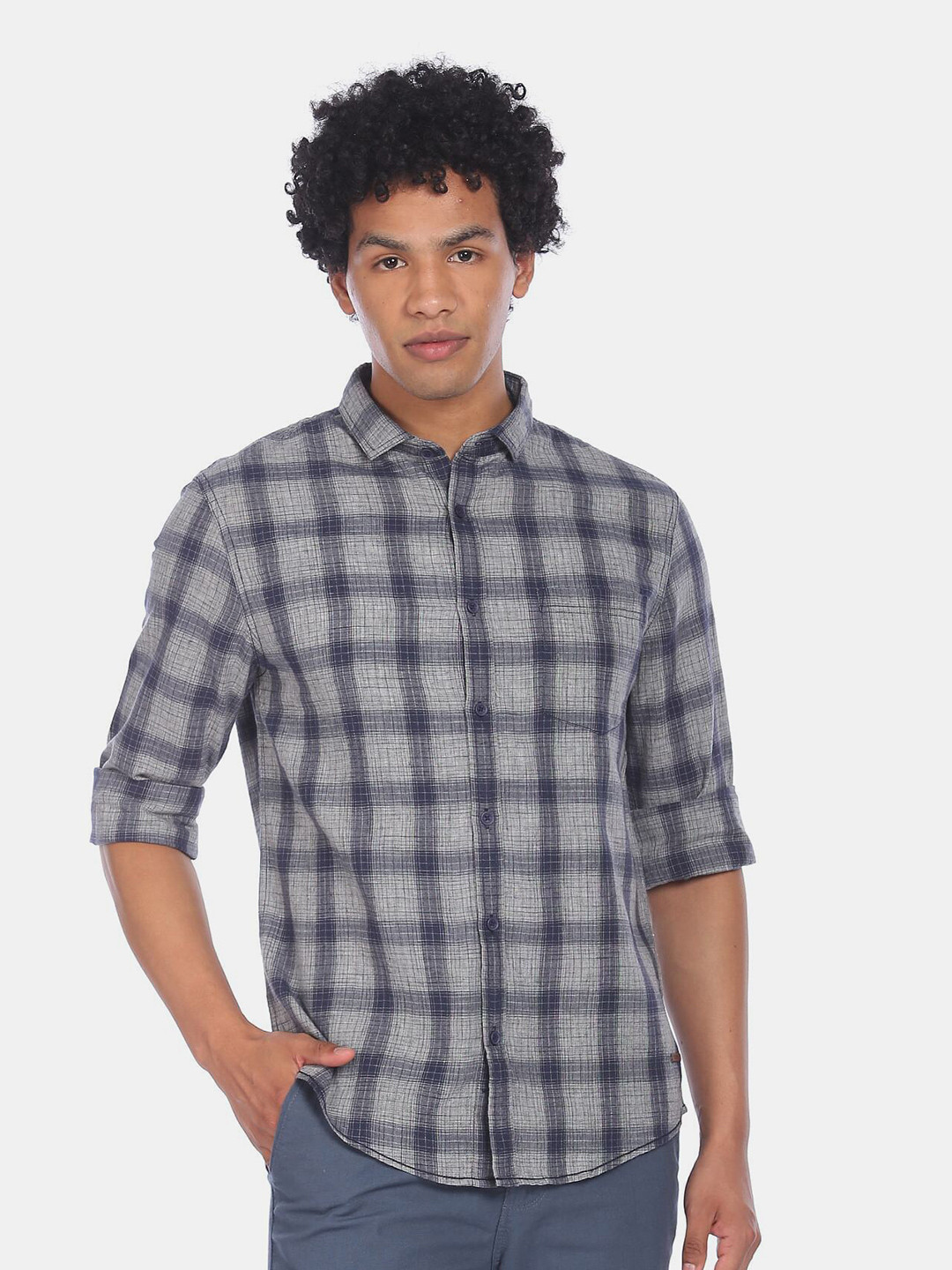 

Cherokee Men Grey Checked Casual Shirt