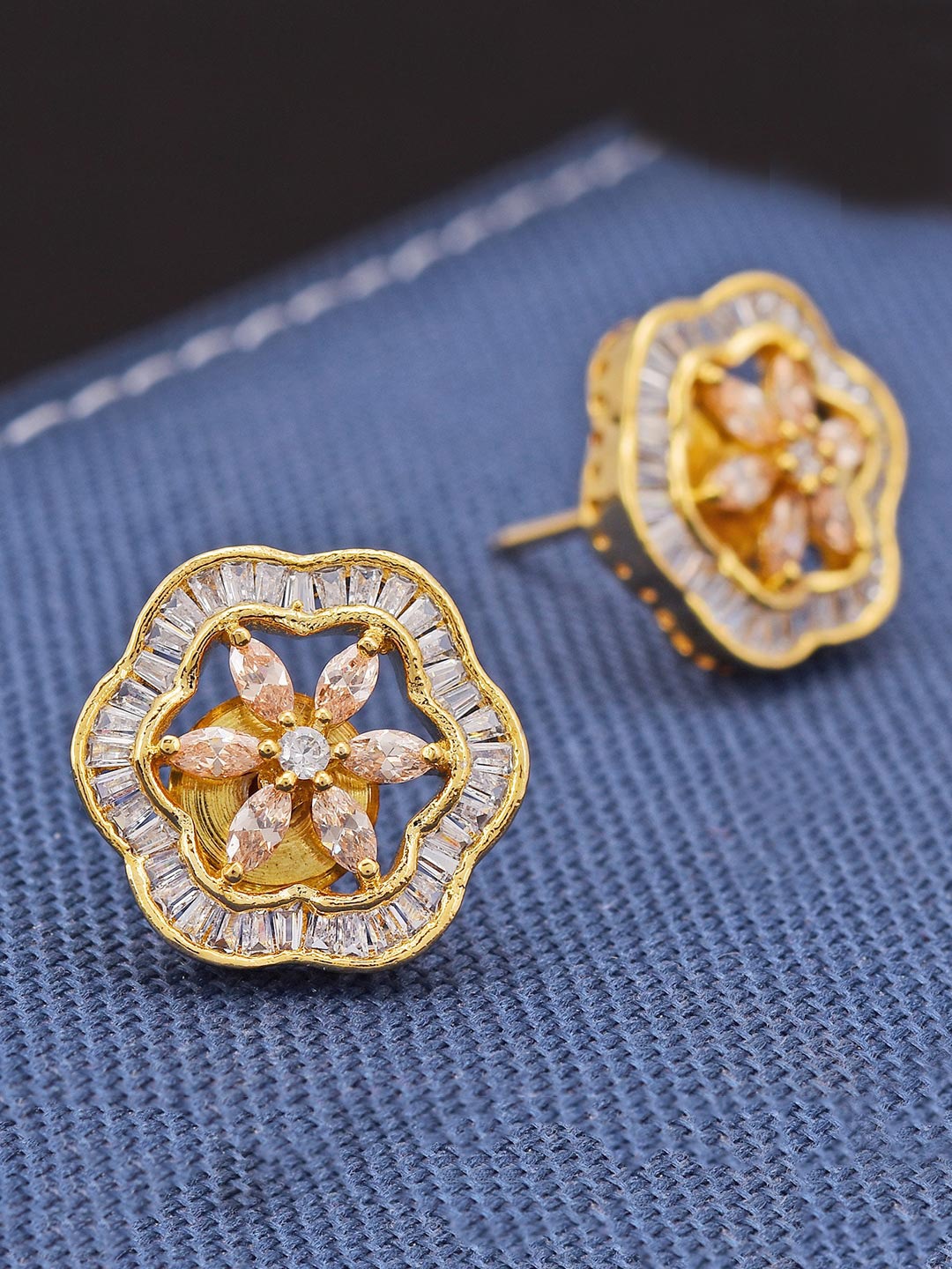 

Tistabene Gold-Toned & White Floral Studs Earrings