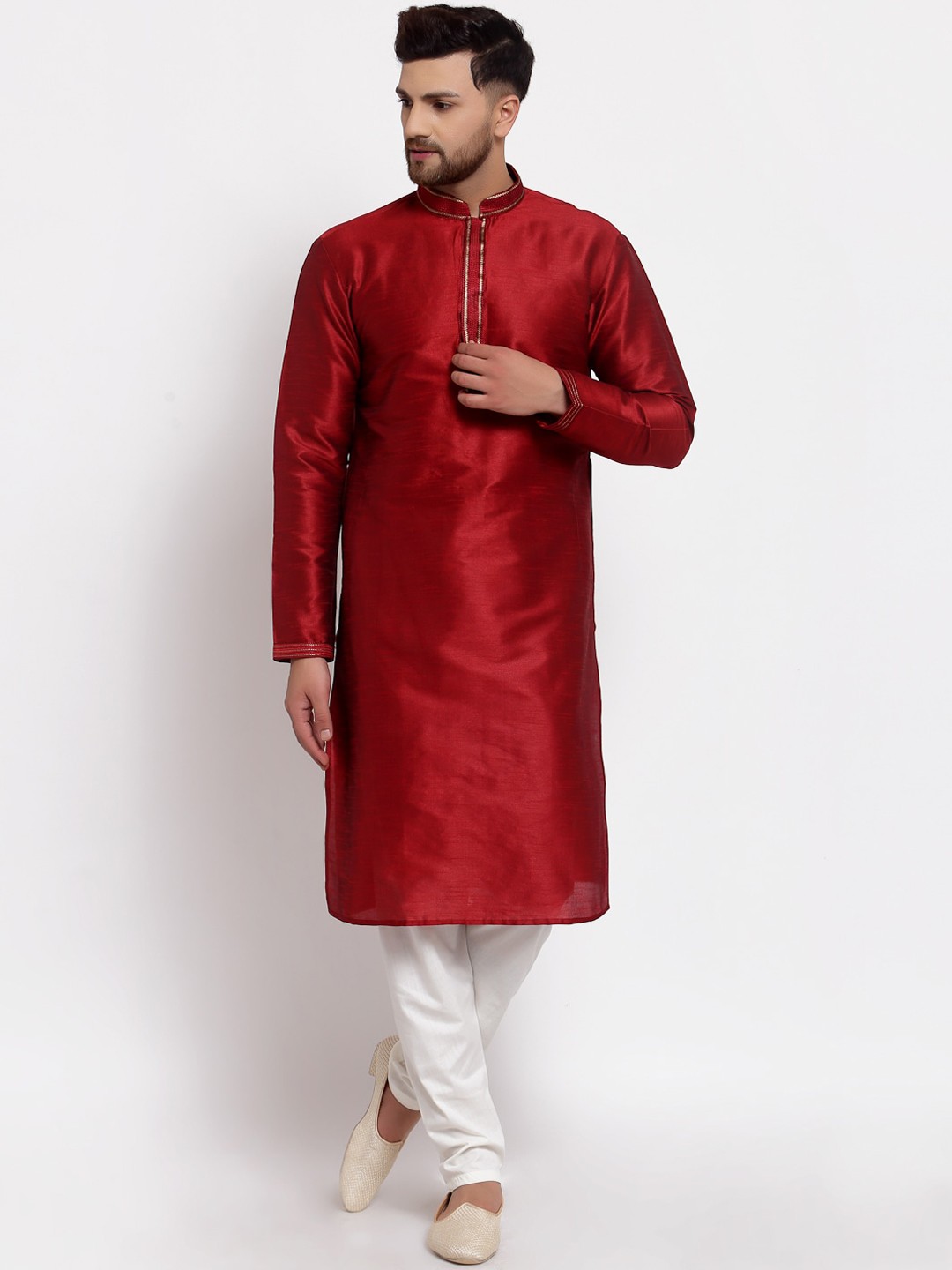

MOHANLAL SONS Men Maroon Solid Mandarin Collar Dupion Silk Straight Kurta
