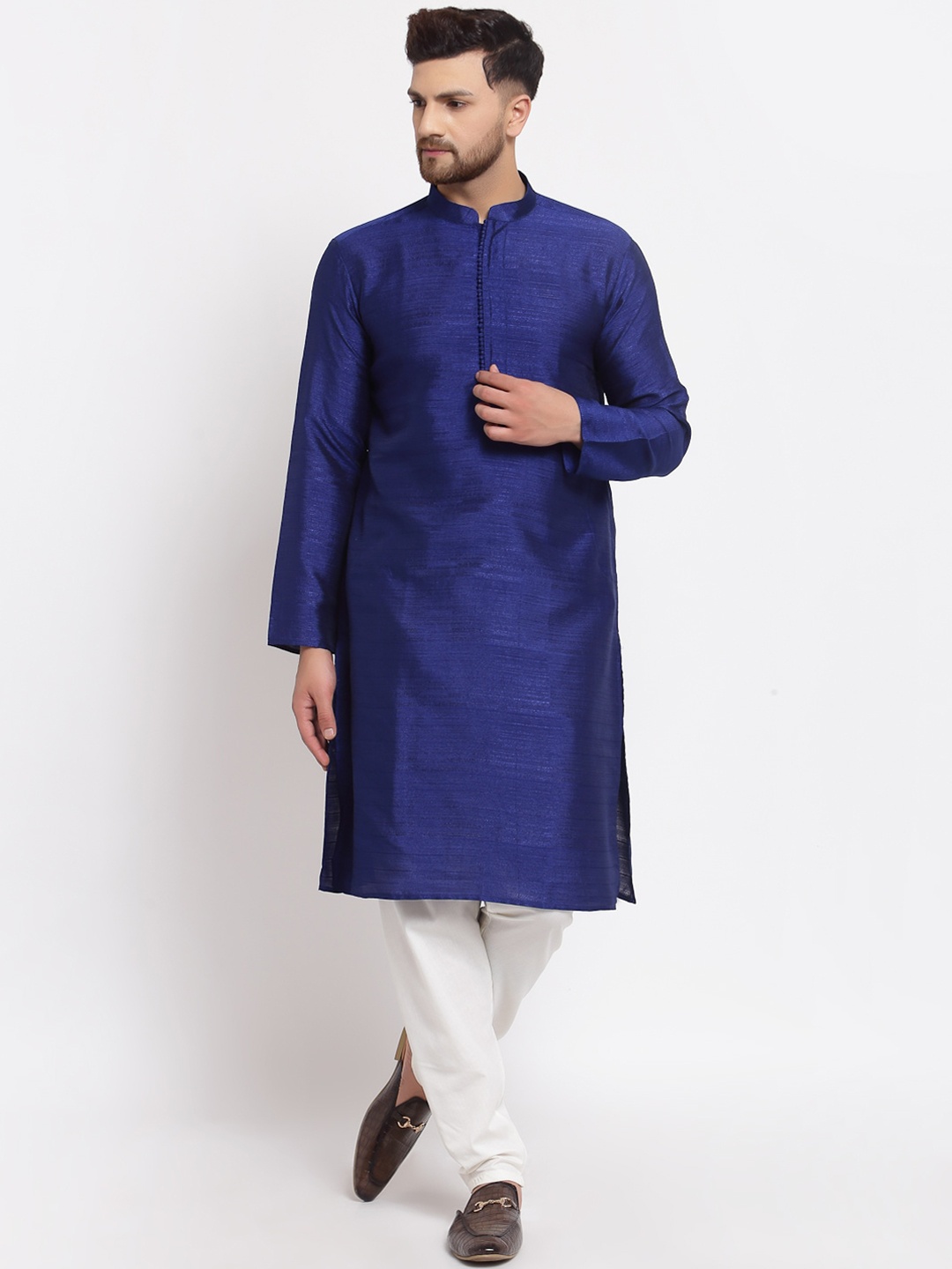 

MOHANLAL SONS Men Navy Blue Dupion Silk Kurta