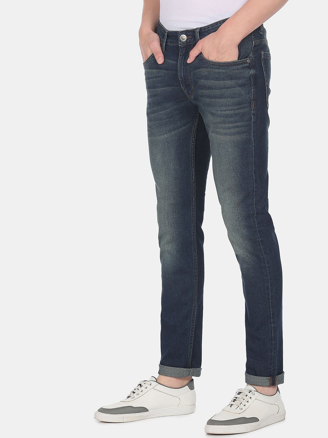 

Arrow Sport Men Blue Slim Fit Mildly Distressed Light Fade Stretchable Jeans