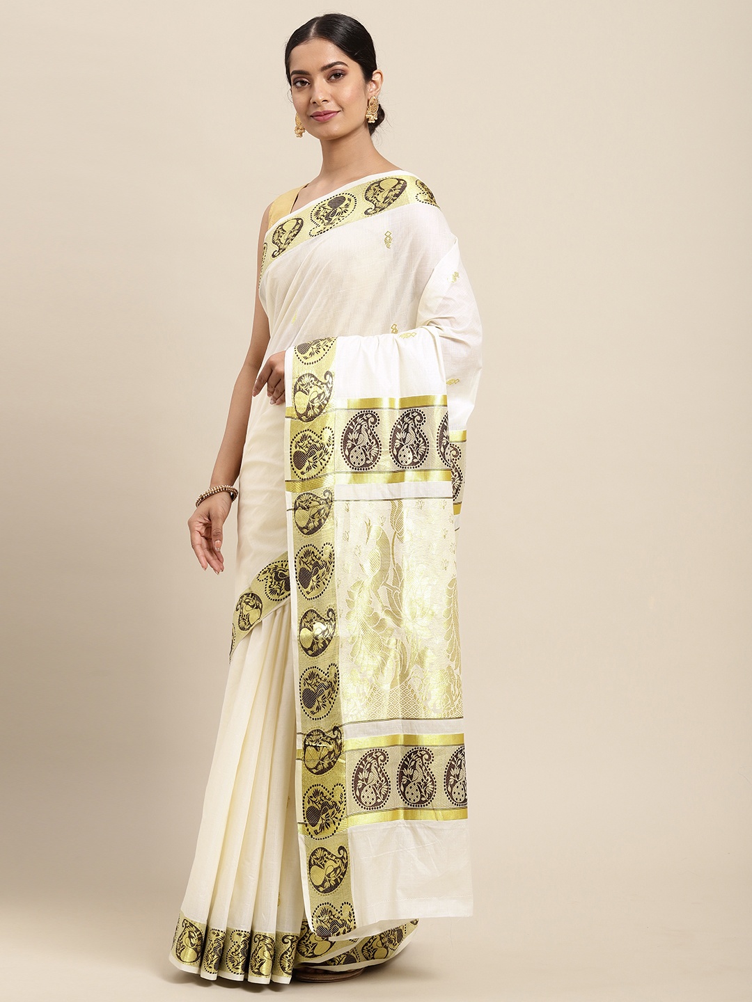 

Thara Sarees Off White & Golden Handloom Zari Work Checked Pure Cotton Kasavu Saree