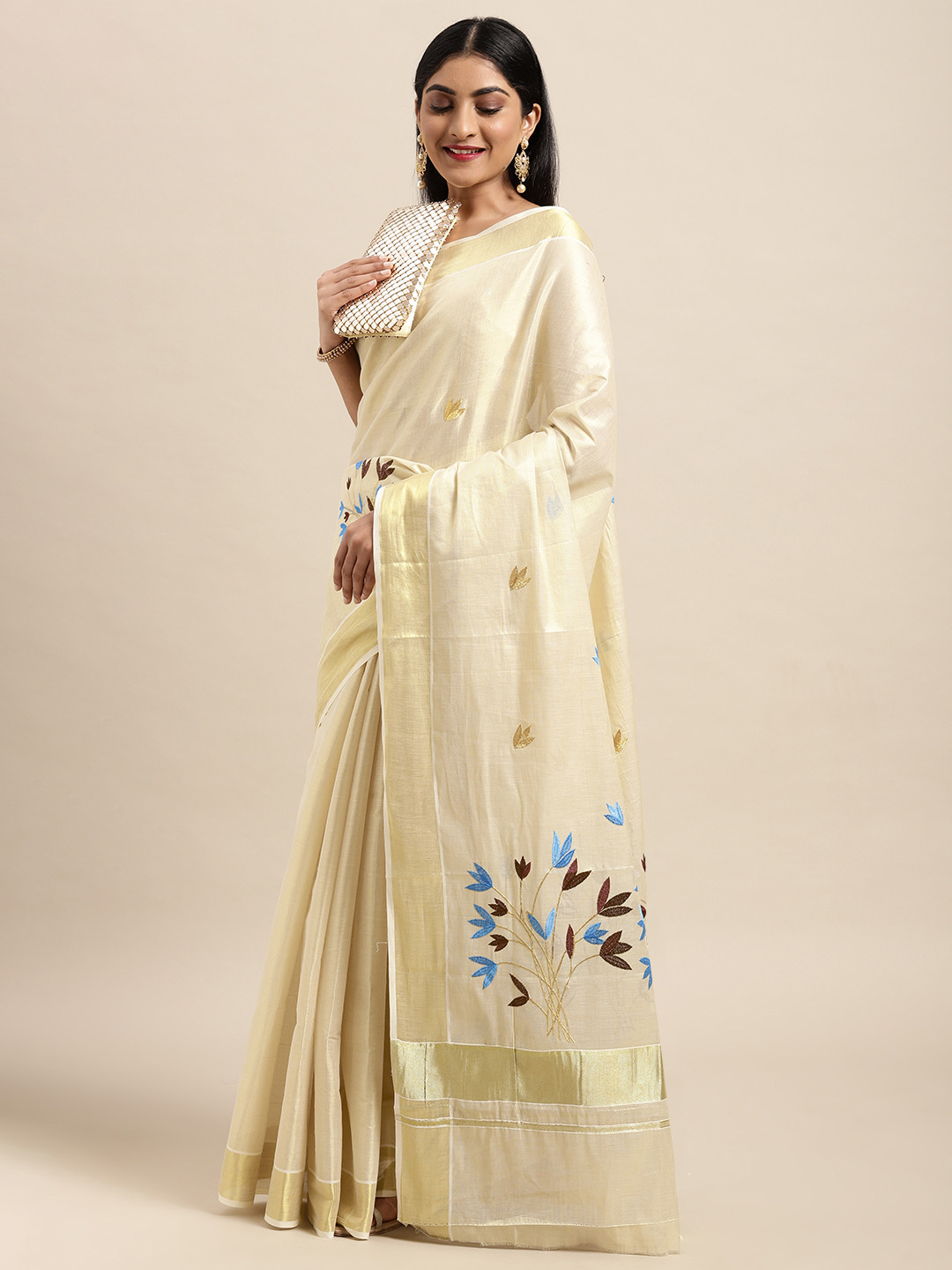 

Thara Sarees Off White & Golden Handloom Embroidered Zari Pure Cotton Kasavu Saree