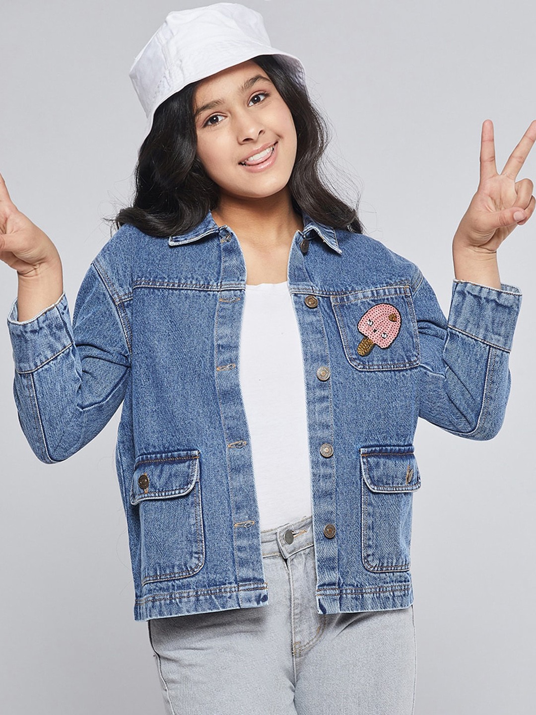 

Noh Voh - SASSAFRAS Kids Girls Blue Crop Denim Jacket with Patchwork