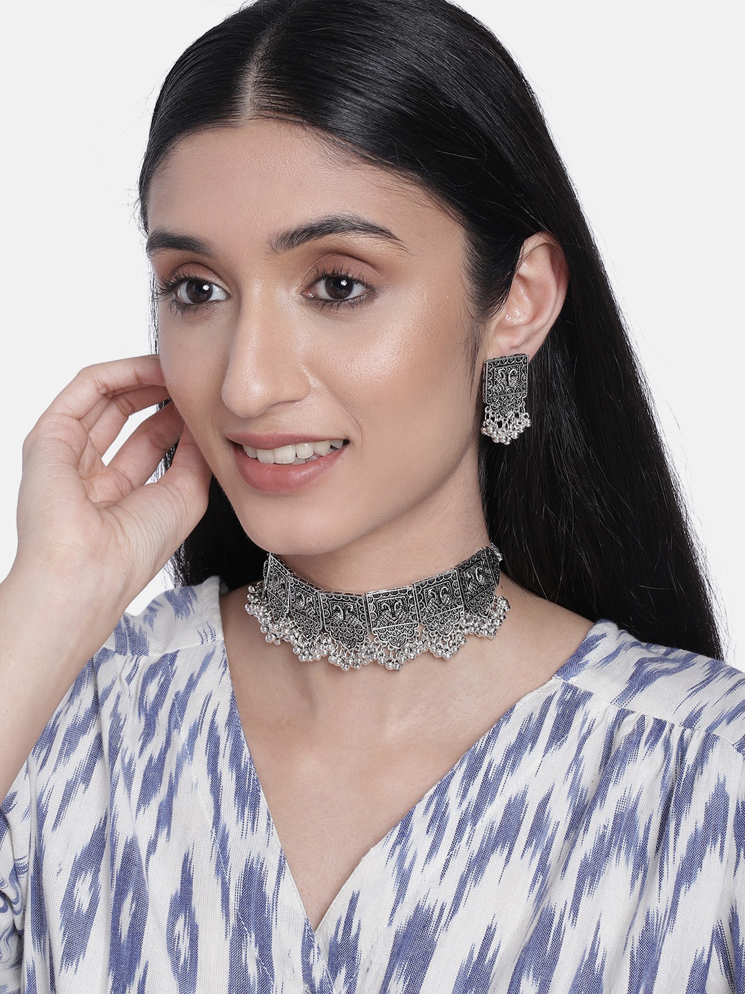 

I Jewels Silver Toned Oxidized Traditional Handcrafted Jewellery Set