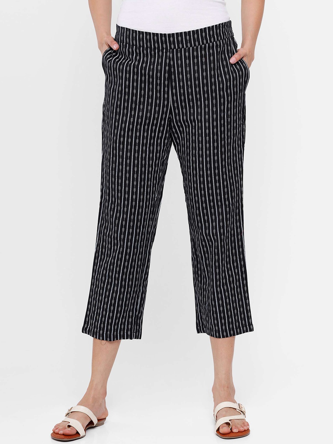 

De Moza Women Black Checked Culottes Trousers