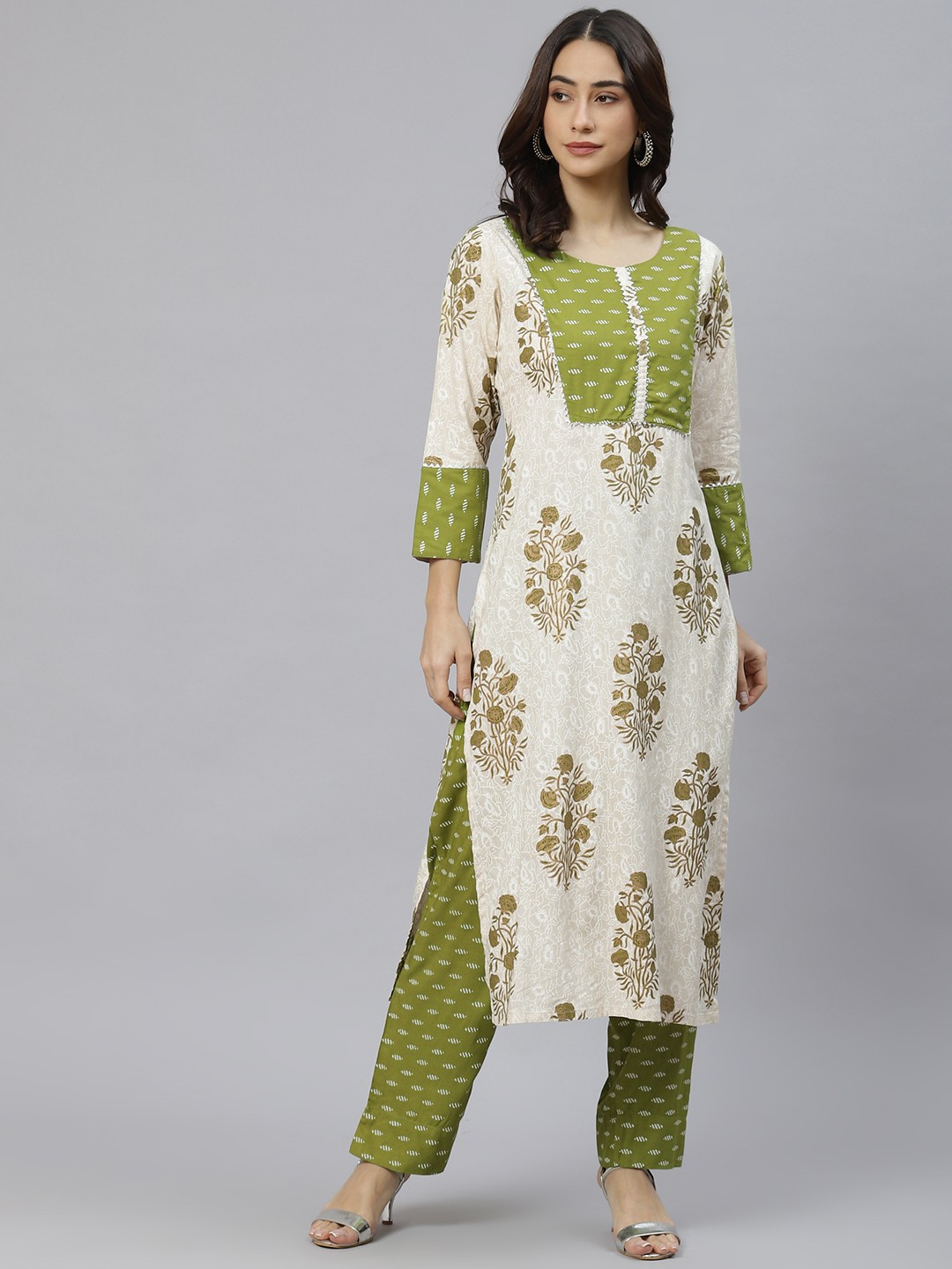 

Ives Women Off White & Green Floral Print Gotta Patti Kurta with Trousers
