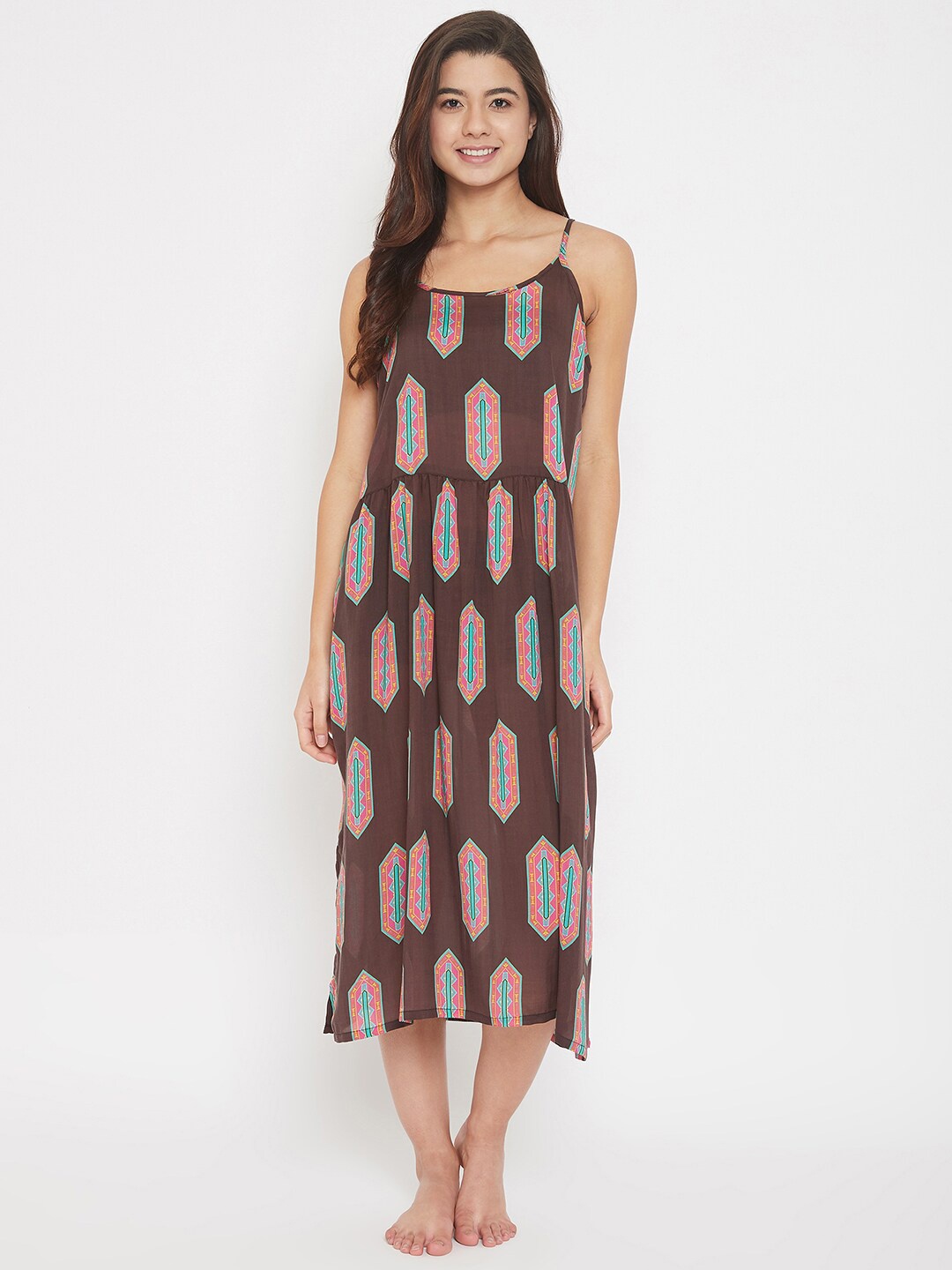 

The Kaftan Company Women Brown Geometric Print Nightdress