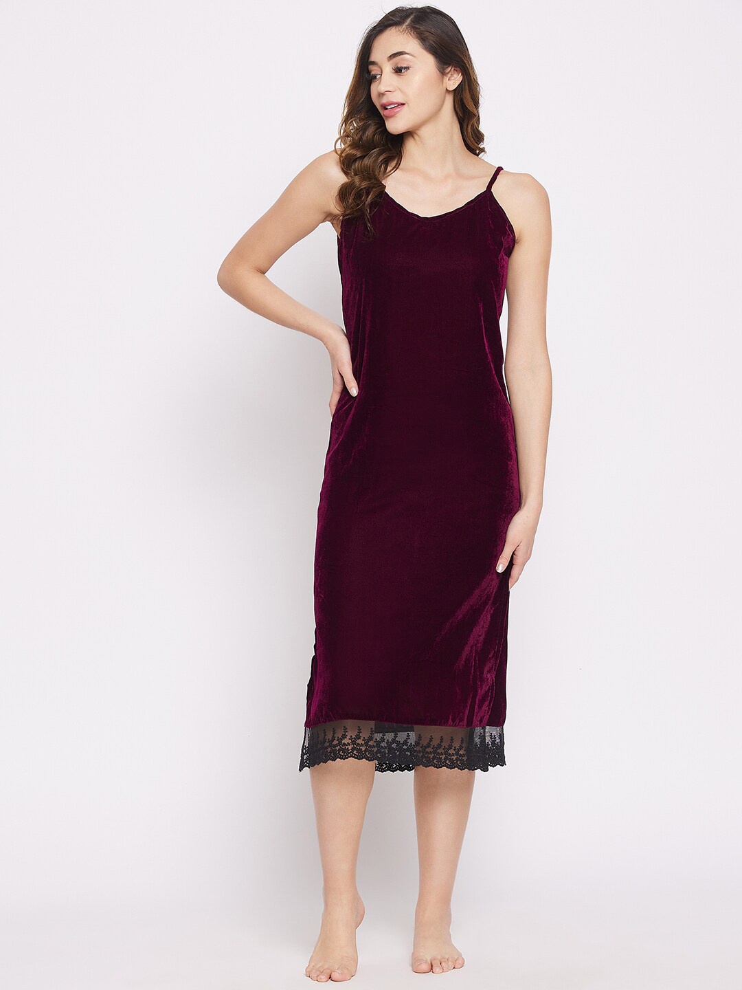 

The Kaftan Company Burgundy Velvet Nightdress